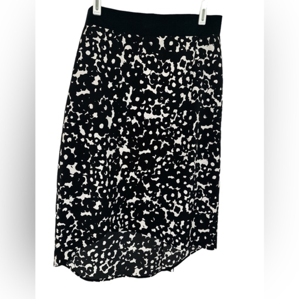 Cabi Medium Skirt Black/White Cow Print Style‎ Size Medium